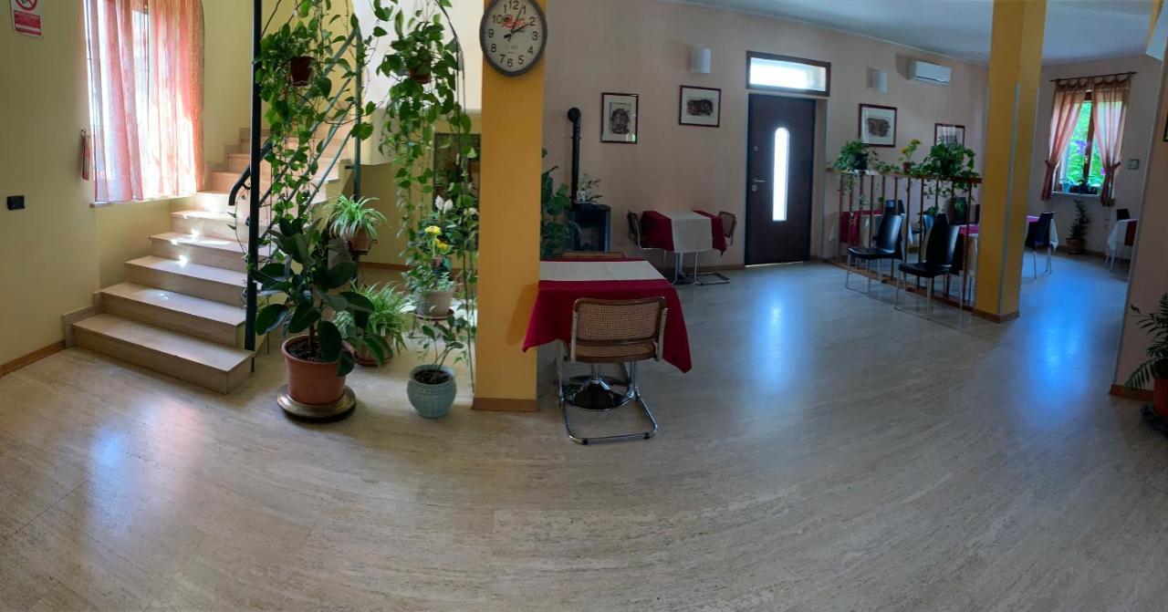 Cerruti Hotel Vercelli Esterno foto
